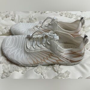 Women's White and Tan Athletic Shoes